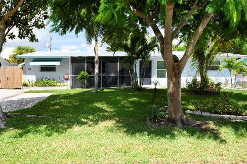 438 Se Fini Dr, Stuart, FL, 34996-3247 | Card Image