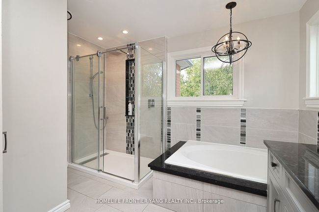 8 Wigston Crt, House other with 5 bedrooms, 3 bathrooms and 4 parking in Whitby ON | Image 32