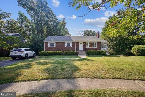 3227 Sherry Ct, FALLS CHURCH, VA, 22042-3719 | Card Image
