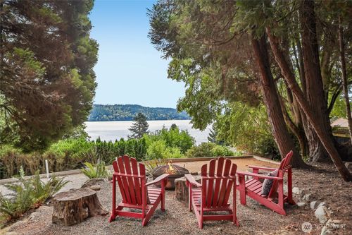 3736 Ne 153rd Street, Lake Forest Park, WA, 98155 | Card Image