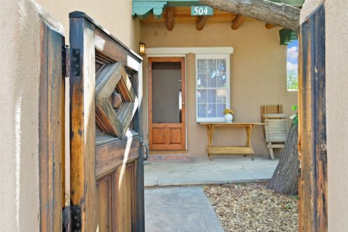 504-504 Adolfo St, Santa Fe, NM, 87501-3702 | Card Image