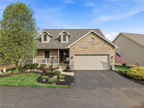 57 Timber Lake Dr, Hubbard, OH, 44425-8719 | Card Image