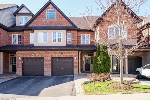 41-300 Ravineview Way, Oakville, ON, L6H7J2 | Card Image