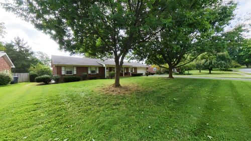 2082 Old Nassau Rd, Lexington, KY, 40504-3012 | Card Image