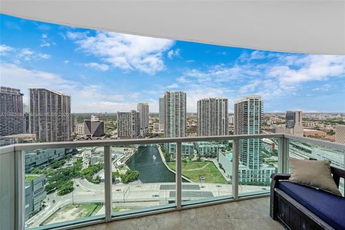 apt-3819-31 Se 5th St, Miami, FL, 33131-2528 | Card Image