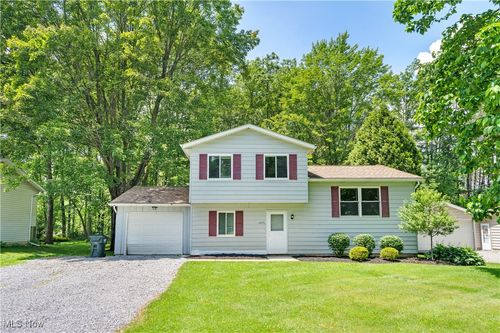 1357 Elberon Ave, Salem, OH, 44460-3562 | Card Image