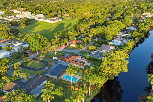 360 Nw 87th St, El Portal, FL, 33150-2420 | Card Image