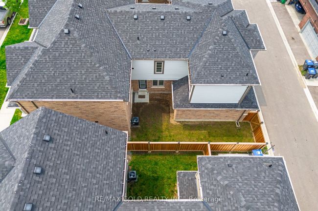 50 Block Rd, House attached with 4 bedrooms, 3 bathrooms and 1 parking in Brampton ON | Image 48