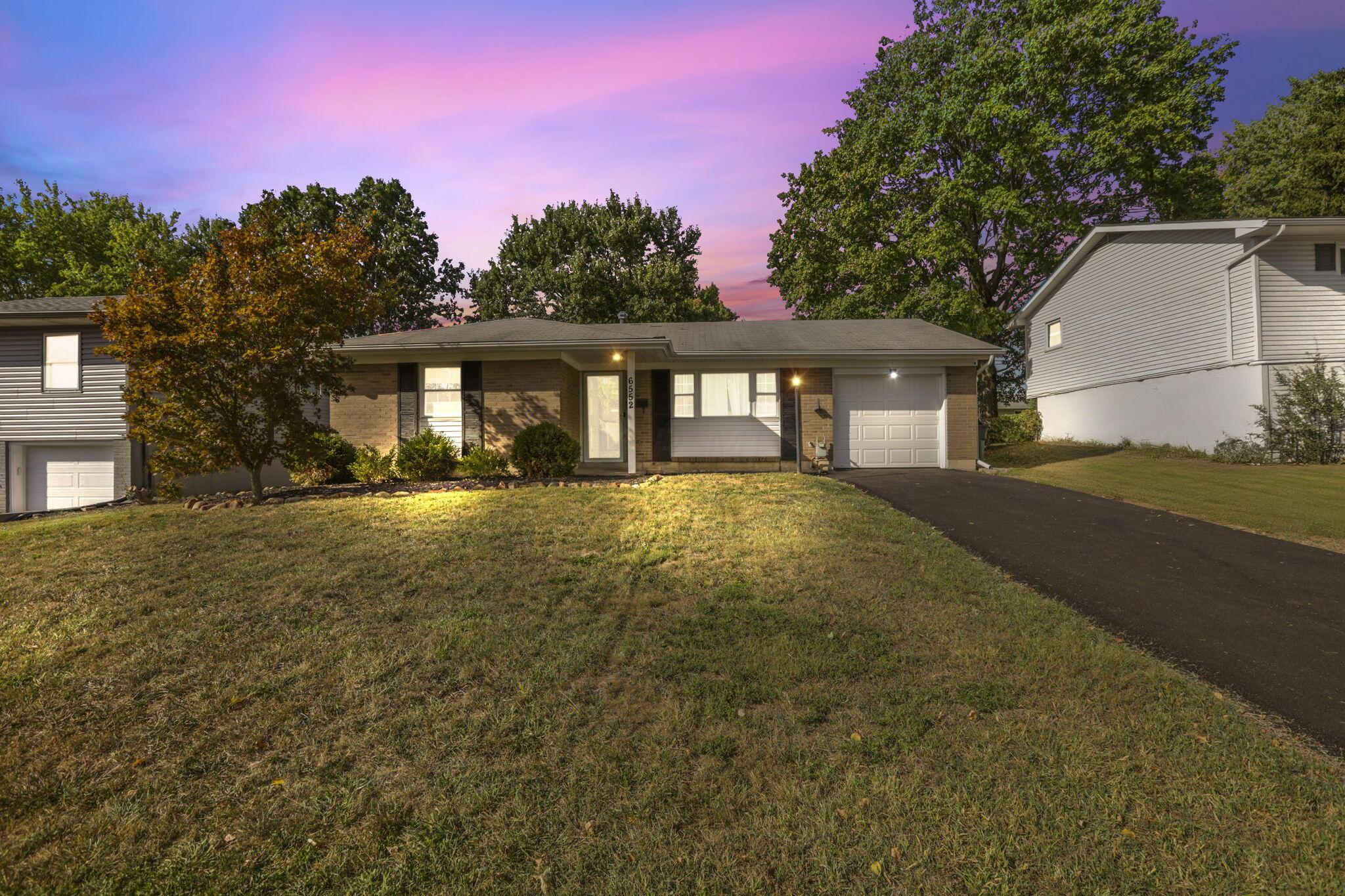 Carriage Ln, Reynoldsburg, OH 43068