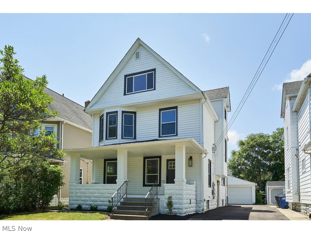 Cordova Ave, Lakewood, OH 44107