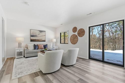 7504 Germane Trl, Apple Valley, MN, 55124-7674 | Card Image