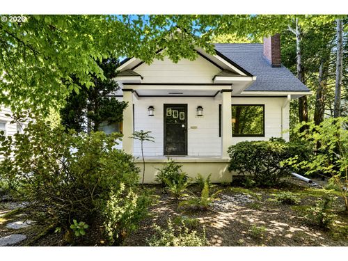 2832 Ne 9th Ave, Portland, OR, 97212-3129 | Card Image