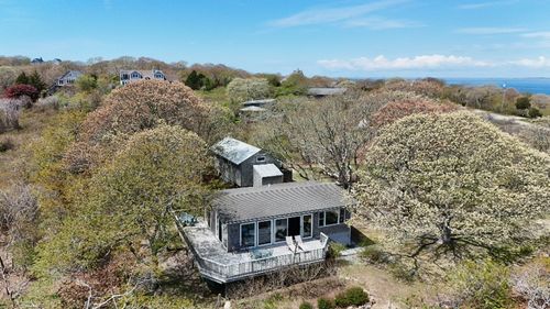393 Lighthouse Rd, Aquinnah, MA, 02535-1377 | Card Image