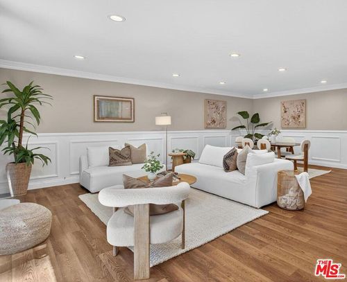 14-5115 Kester Ave, Sherman Oaks, CA, 91403-4134 | Card Image