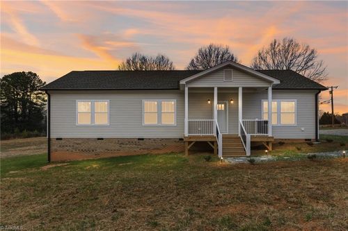 444 Hastings Hill Road, Kernersville, NC, 27284 | Card Image