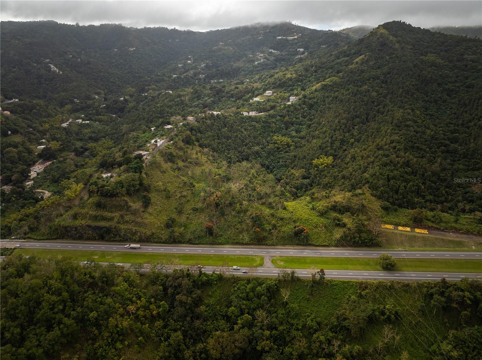 Land en venta en CAYEY, KM.HM 59 3 CARR 1, BO QUEBRADA ARRIBA