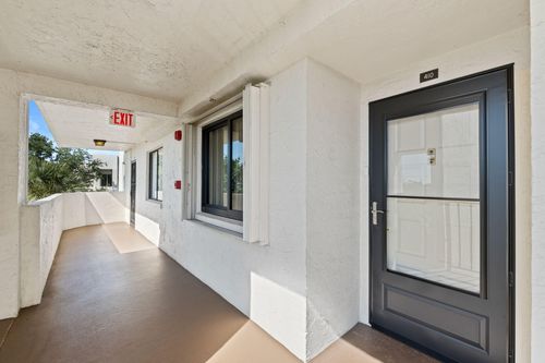 410-3138 Via Poinciana, Lake Worth, FL, 33467-1994 | Card Image