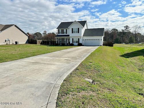 102 Buckhaven Dr, Richlands, NC, 28574-7467 | Card Image