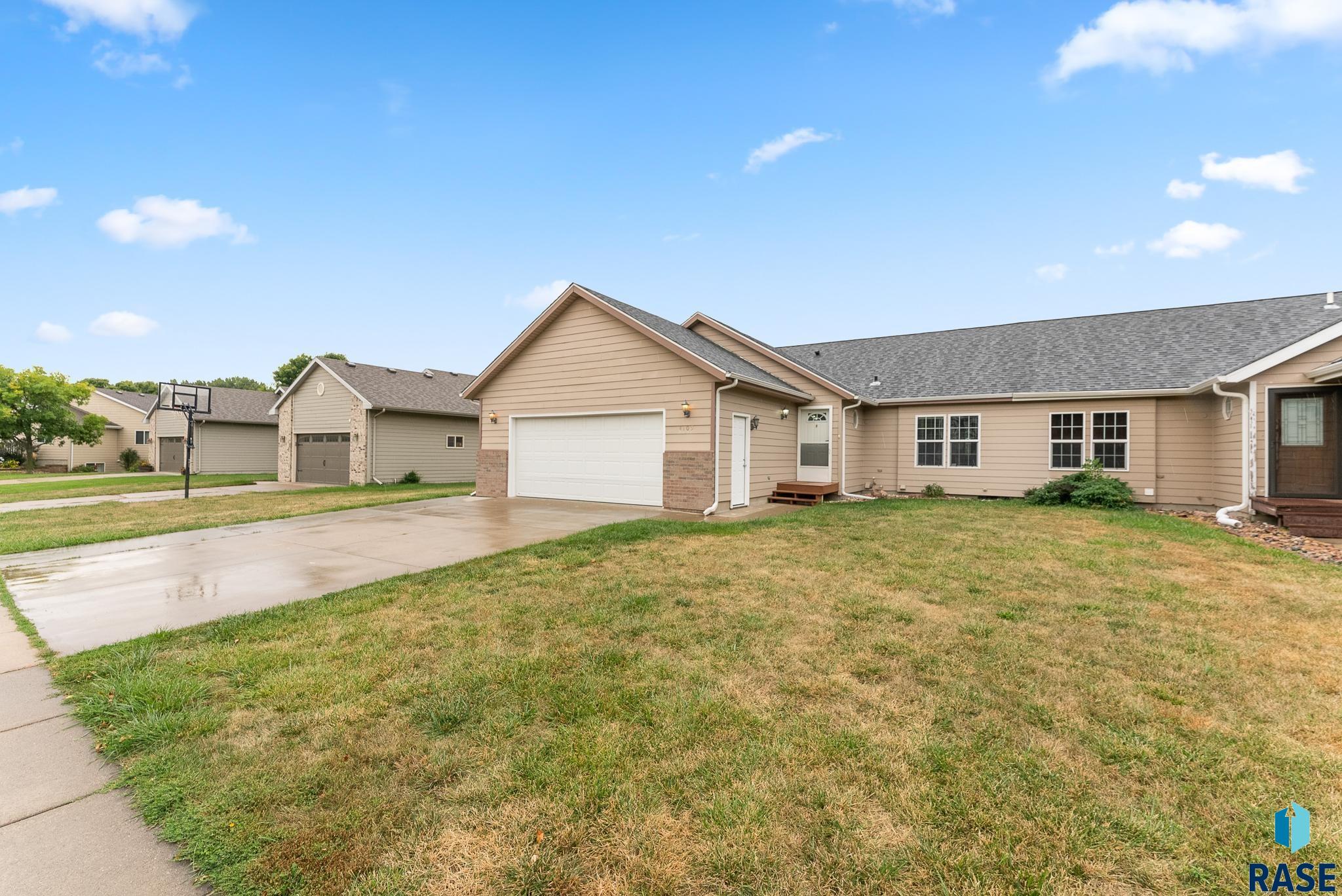 Newcomb Dr, Sioux Falls, SD 57106