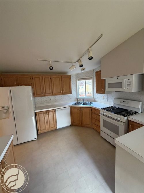 48 Helios Way, Emigrant, MT, 59027-6093 | Card Image