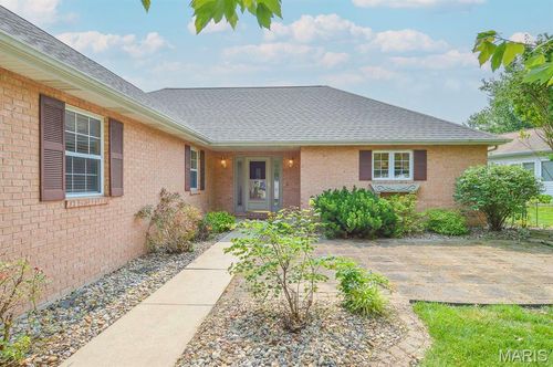 208 Cortner Dr, Smithton, IL, 62285-1466 | Card Image