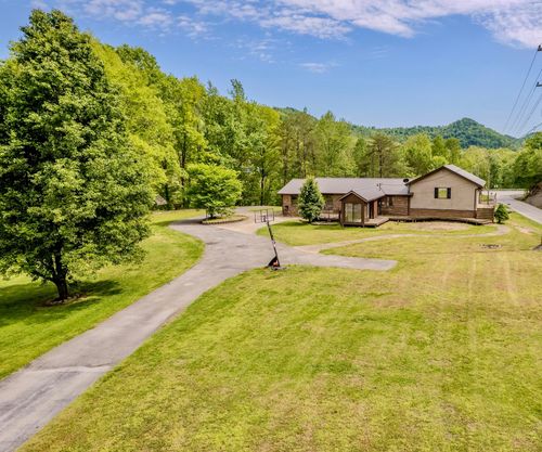 452 W Ky 8, Vanceburg, KY, 41179-5618 | Card Image