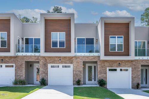 8-4015 Southpoint Landing Way, Durham, NC, 27707-5741 | Card Image