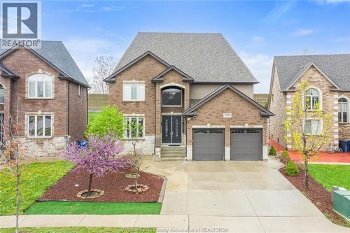 2280 Dandurand Ave, Windsor, ON, N9E4Z7 | Card Image