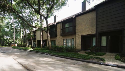 apt-695-11711 Memorial Dr, Houston, TX, 77024-7264 | Card Image