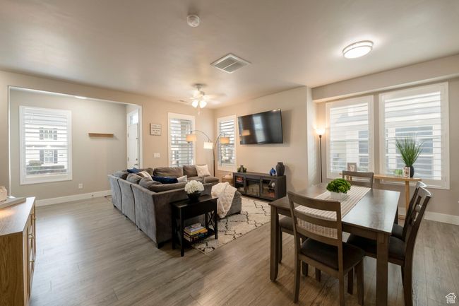 4947 W Calton Ln, Townhouse with 3 bedrooms, 3 bathrooms and 4 parking in South Jordan UT | Image 5