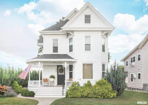 227 N State St, Geneseo, IL, 61254-1236 | Card Image