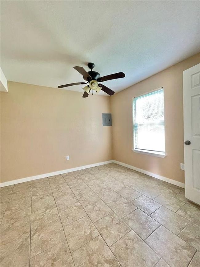 301 1/2 N Ave A- Downstairs Unit | Image 36