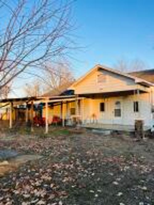 200 N Ferguson St, Havana, AR, 72842-9105 | Card Image