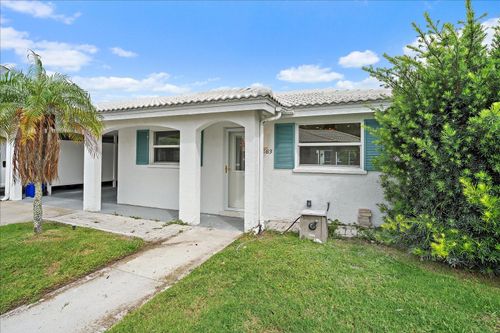 214-683 Spanish Dr S, LONGBOAT KEY, FL, 34228-1605 | Card Image