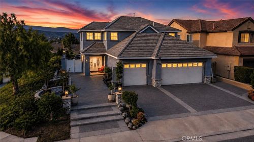 8805 E Crestview Ln, Anaheim, CA, 92808-1664 | Card Image