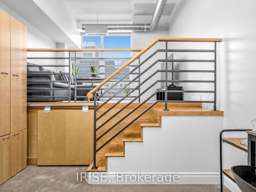 718-155 Dalhousie St, Toronto, ON, M5B2P7 | Card Image