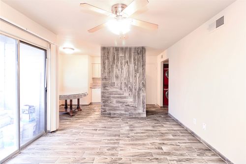 8033 Cambridge Cir, White Settlement, TX, 76108-3535 | Card Image