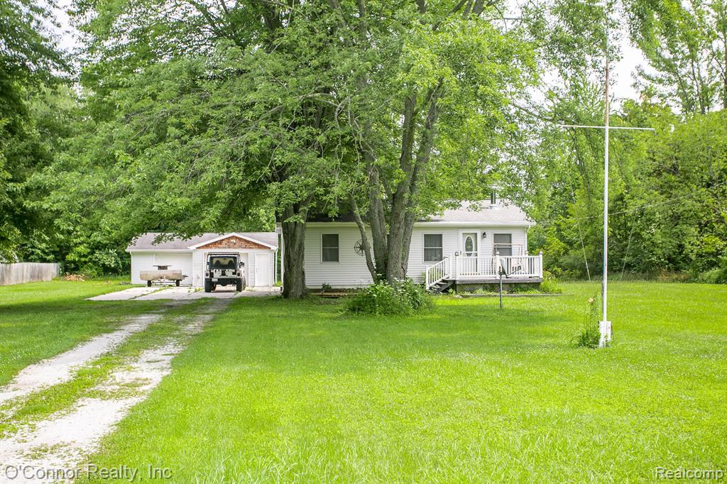 Pickford Rd, Kimball, MI 48074