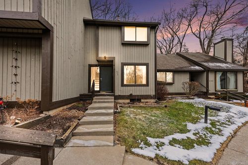 502 Stoneywood Dr, Brighton, MI, 48116-1106 | Card Image