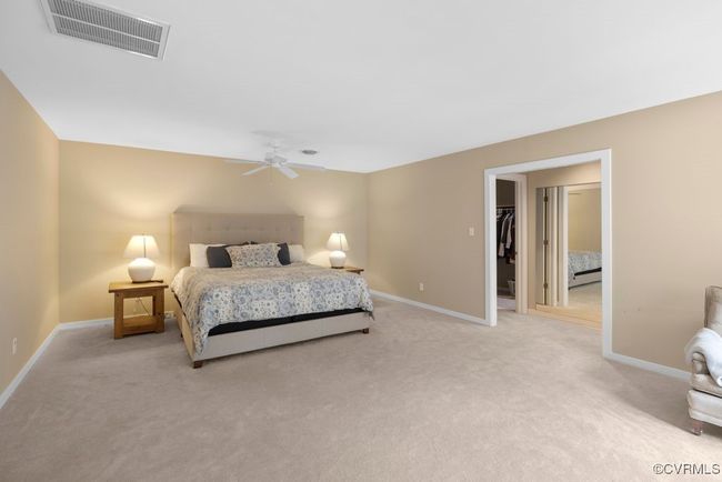 Upstairs primary | Image 27