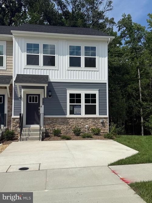 6819 Winterhill Ln, GLEN BURNIE, MD, 21060-8930 | Card Image