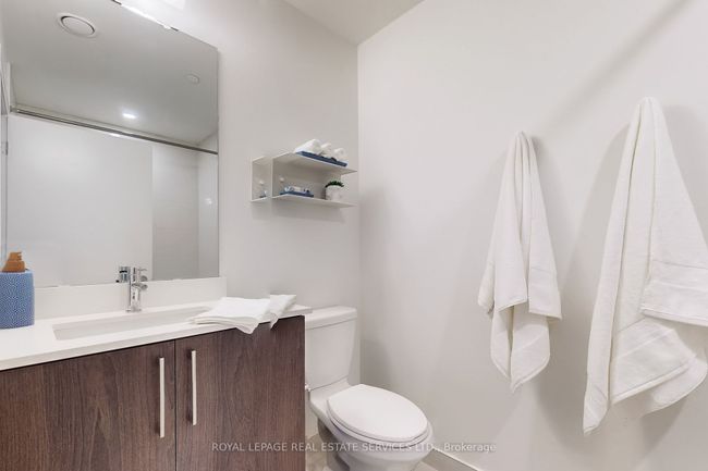 908W - 27 Bathurst St, Condo with 1 bedrooms, 1 bathrooms and 1 parking in Toronto ON | Image 16