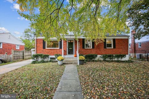 4805 Topping Rd, ROCKVILLE, MD, 20852-2327 | Card Image