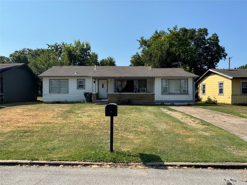 1620 Glennan Dr, Okmulgee, OK, 74447-7601 | Card Image