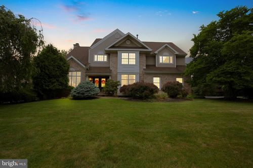 12 Dalton Way, HOLLAND, PA, 18966-5304 | Card Image