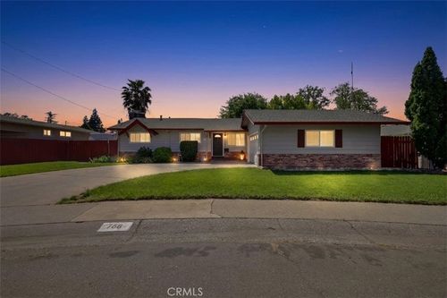 768 Zupan Ave, Yuba City, CA, 95991-3356 | Card Image