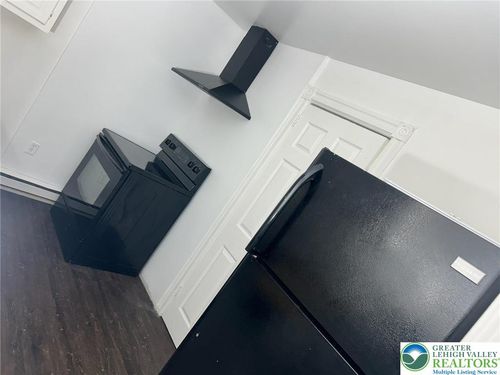 2-525 Ontario St, Bethlehem, PA, 18015-2823 | Card Image