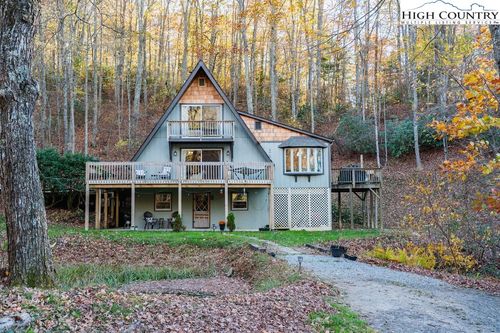 864 Trojan Horse Cir, Fleetwood, NC, 28626-9292 | Card Image