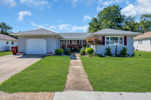 23 Fontana St, Toms River, NJ, 08757-5741 | Card Image