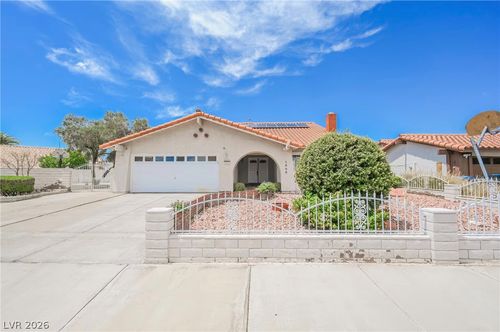 1803 Nuevo Rd, Henderson, NV, 89014-5129 | Card Image